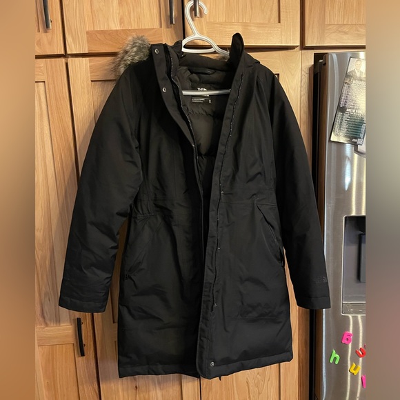North Face Parka - Picture 1 of 3